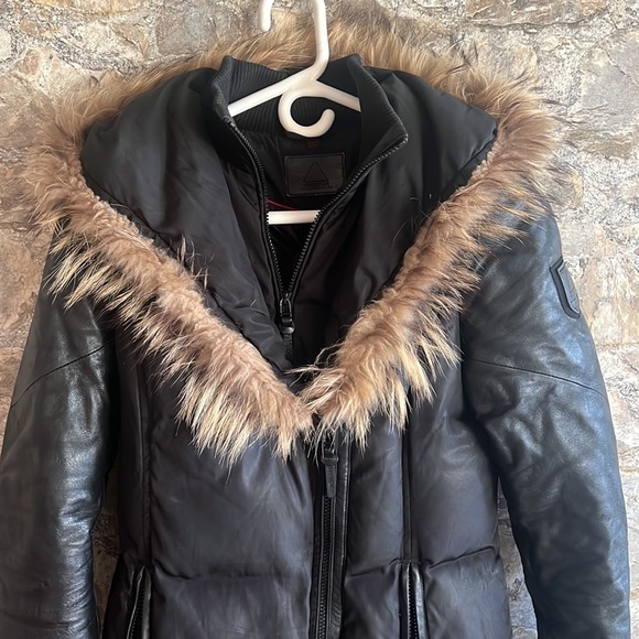 RUDSAK Black Coat with Faux Fur Trim - Picture 2 of 12